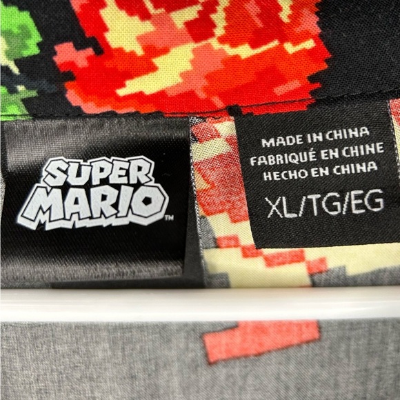 Super Mario Bros Camp Shirt Pixels 8-bit Rose Mens Size XL Hawaiian Retro Y2K - Picture 6 of 8